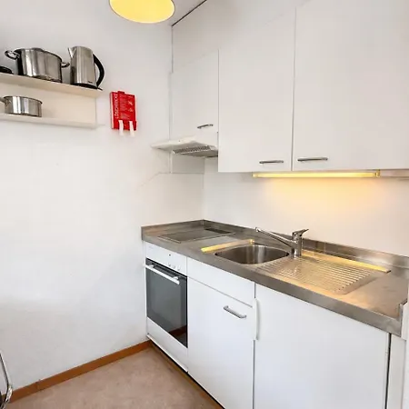 Amazing In The Centre - Art 10 Apartment